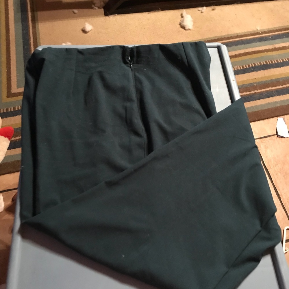 Susan Graver stretch dark gray pants, has zipper